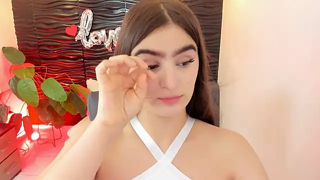 sofia 44 online show from September 2025 12:58:01 PM