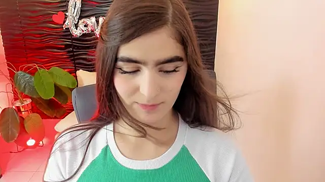 sofia 44 online show from September 2025 01:00:01 PM