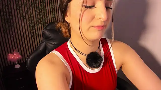 sofia 44 online show from May 2026 09:02:01 PM