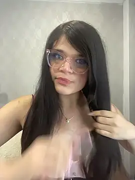 Snapshot of dayis_butera chatting on June 2026 12:57:01 PM dayis butera online show from June 2026 12:57:01 PM