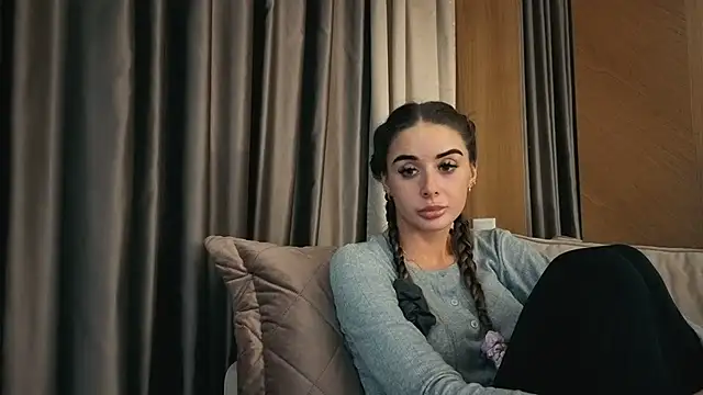 your bunnygirl online show from November 2025 06:11:02 PM