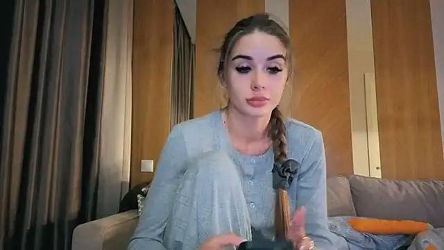 your bunnygirl online show from October 2025 05:49:01 PM