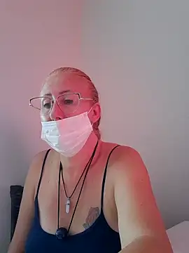 MILEIDE980 online show from November 2025 01:26:02 PM