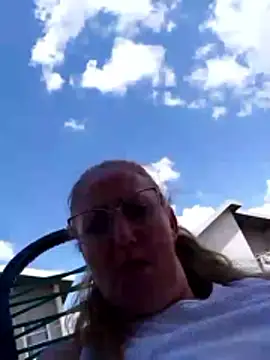 Snapshot of MILEIDE980 chatting on February 2026 05:33:02 PM MILEIDE980 online show from February 2026 05:33:02 PM