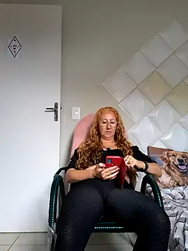 Snapshot of MILEIDE980 chatting on December 2025 01:47:02 PM MILEIDE980 online show from December 2025 01:47:02 PM