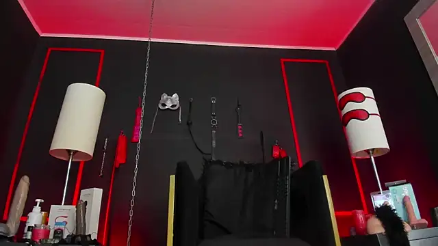 CharlotteScotte online show from September 2025 11:43:01 AM