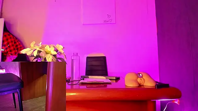 CharlotteScotte online show from March 2025 11:55:01 AM