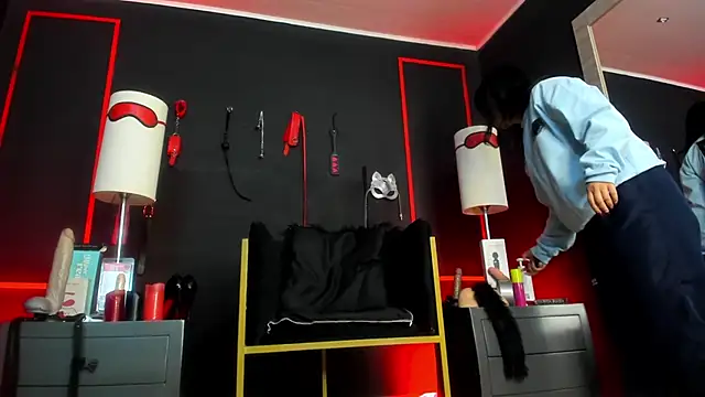 CharlotteScotte online show from November 2025 12:19:01 PM