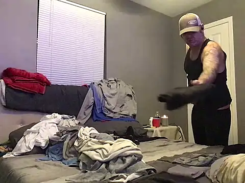 Snapshot of Cummerforyouu2 chatting on January 2025 06:24:02 AM Cummerforyouu2 online show from January 2025 06:24:02 AM