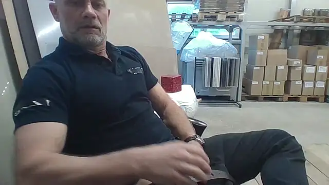 Snapshot of Boomerhun chatting on April 2026 04:06:01 AM Boomerhun online show from April 2026 04:06:01 AM