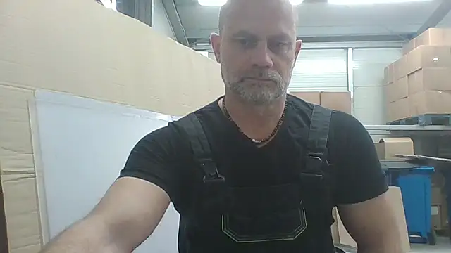 Boomerhun online show from December 2025 04:27:01 AM