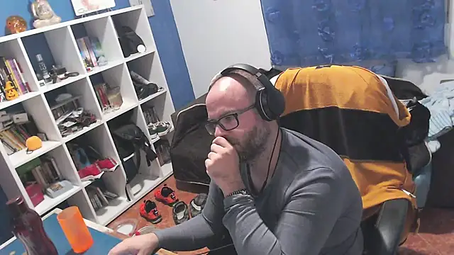 ravingr4d4 online show from October 2025 11:56:02 PM