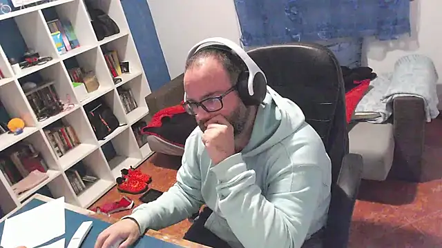 ravingr4d4 online show from December 2025 12:33:02 AM