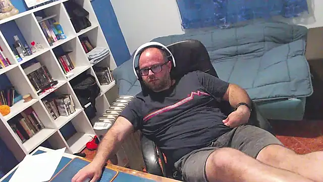 ravingr4d4 online show from April 2026 09:38:02 PM