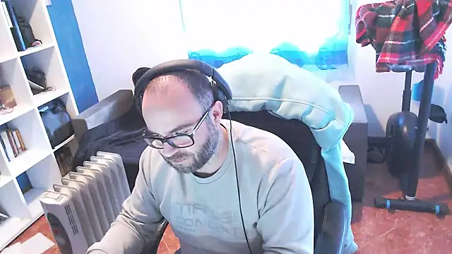 ravingr4d4 online show from March 2025 02:08:01 PM