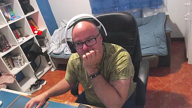 ravingr4d4 online show from May 2026 10:29:01 PM