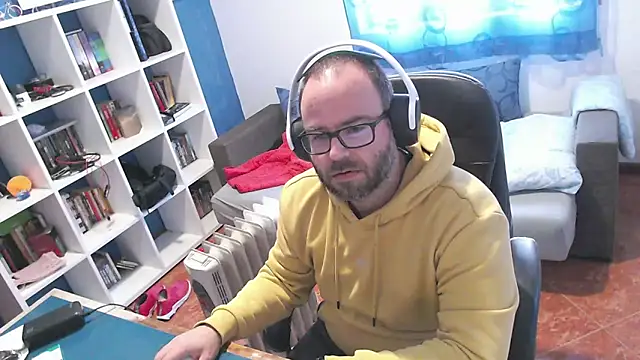 ravingr4d4 online show from November 2025 12:16:02 PM