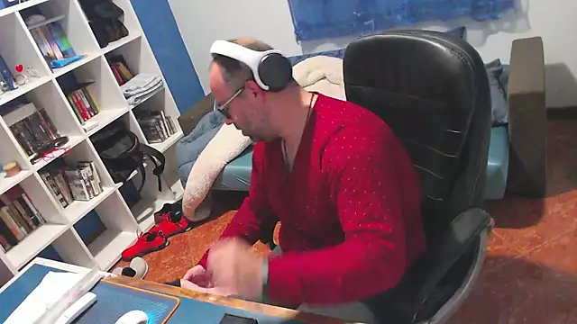 ravingr4d4 online show from April 2026 11:39:02 PM