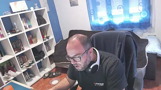 ravingr4d4 online show from November 2025 11:25:01 AM