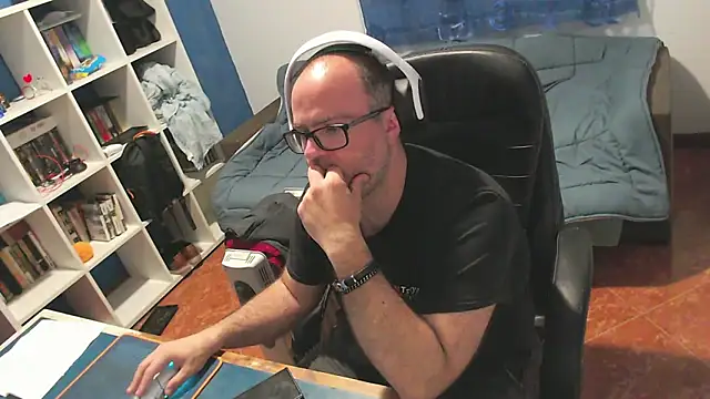 ravingr4d4 online show from March 2026 08:44:02 PM