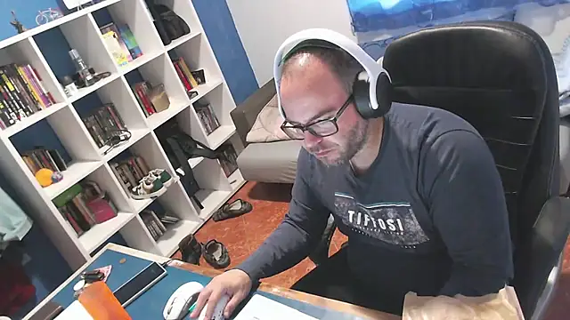 ravingr4d4 online show from November 2025 09:26:02 AM