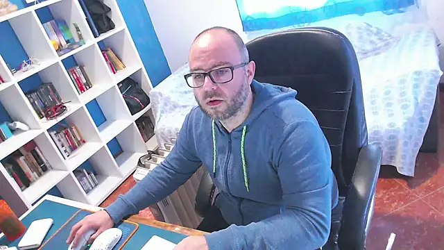 ravingr4d4 online show from February 2026 01:42:02 PM