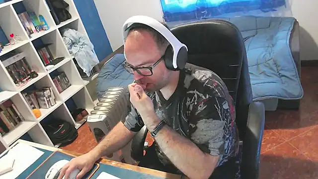 ravingr4d4 online show from March 2026 08:05:02 AM