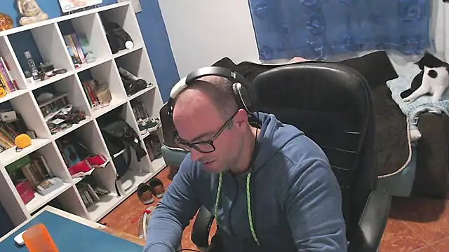 ravingr4d4 online show from November 2025 10:03:02 PM