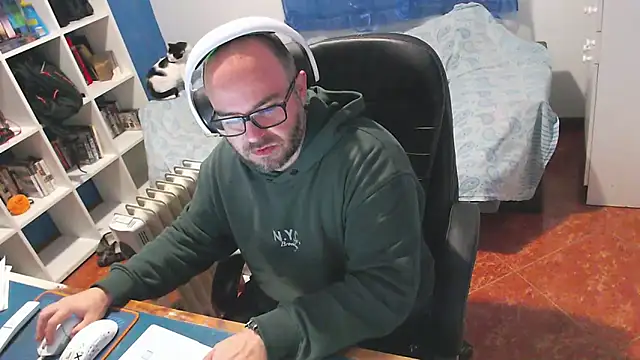 ravingr4d4 online show from February 2026 09:19:01 AM