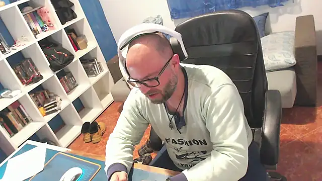 ravingr4d4 online show from March 2026 12:04:02 AM