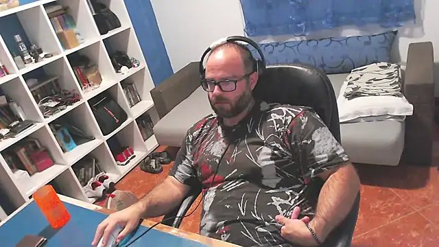 ravingr4d4 online show from October 2025 09:27:02 PM