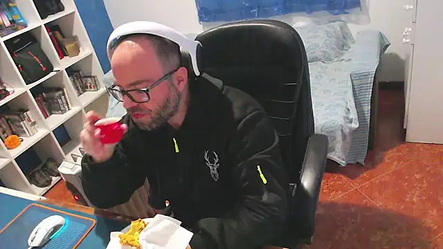 ravingr4d4 online show from February 2026 05:01:02 PM