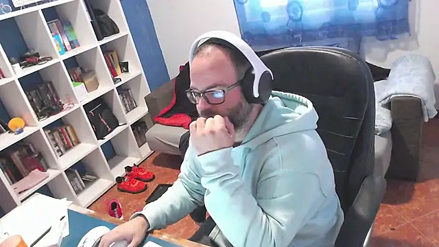 ravingr4d4 online show from December 2025 12:37:01 PM