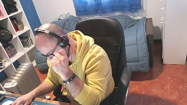 ravingr4d4 online show from March 2026 11:03:02 AM