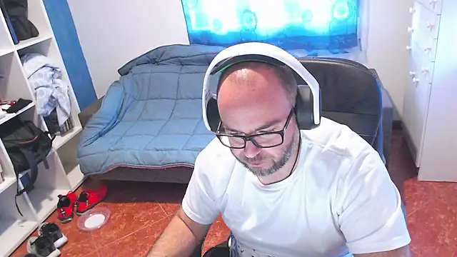 ravingr4d4 online show from May 2026 08:11:01 AM