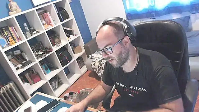 ravingr4d4 online show from September 2025 08:20:02 AM