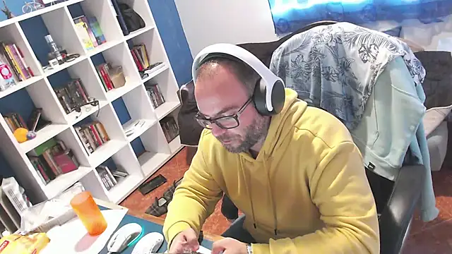 ravingr4d4 online show from November 2025 02:53:01 PM