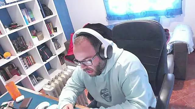 ravingr4d4 online show from December 2025 12:29:01 PM