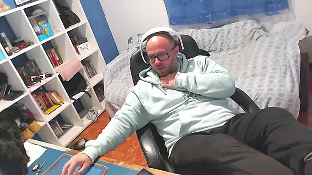 ravingr4d4 online show from February 2026 11:55:02 PM