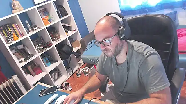 ravingr4d4 online show from September 2025 08:29:01 AM
