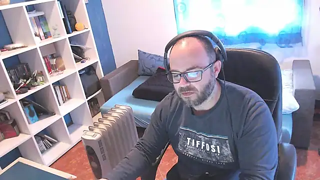 ravingr4d4 online show from March 2025 09:12:02 AM