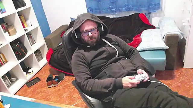 ravingr4d4 online show from December 2025 10:37:01 PM