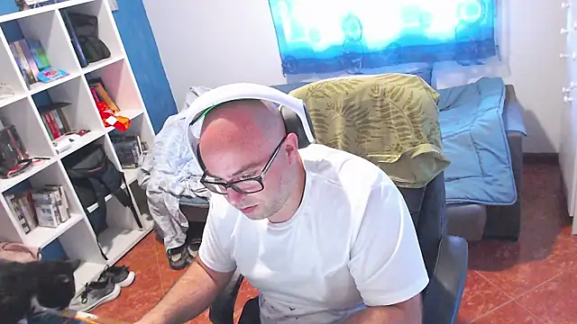 ravingr4d4 online show from May 2026 10:23:02 AM