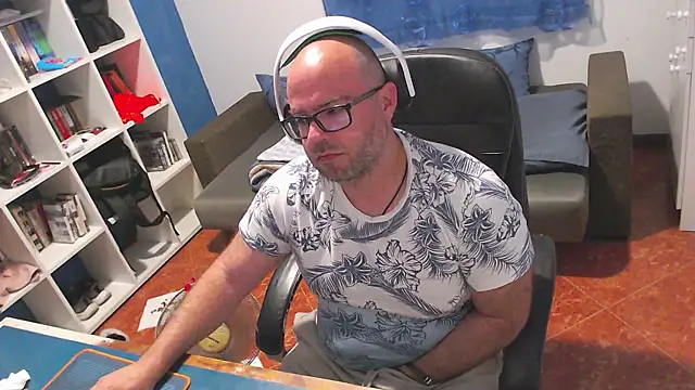 ravingr4d4 online show from May 2026 09:26:01 PM