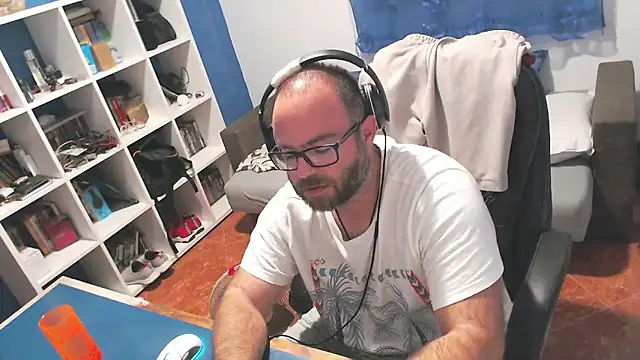 ravingr4d4 online show from October 2025 10:55:02 PM