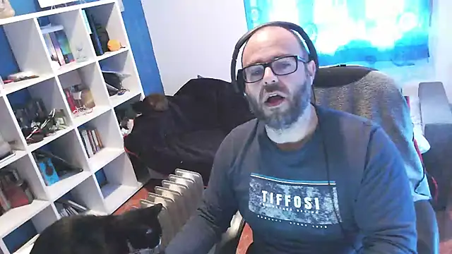 ravingr4d4 online show from March 2025 09:15:02 AM