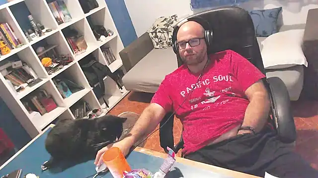 ravingr4d4 online show from October 2025 10:21:01 PM