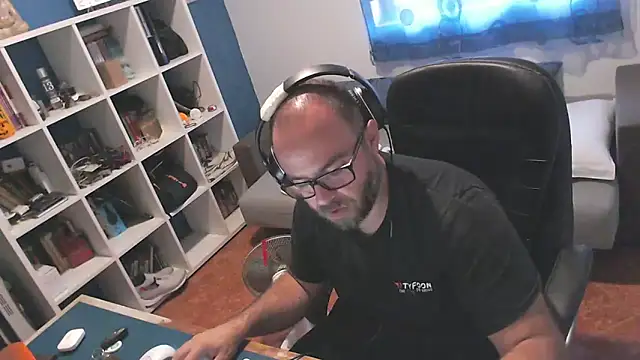 ravingr4d4 online show from September 2025 08:10:02 AM