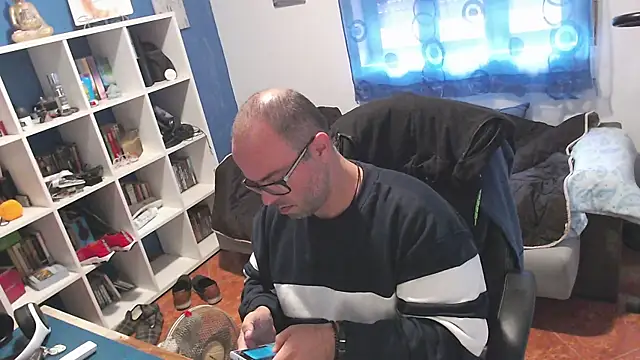 ravingr4d4 online show from November 2025 01:37:02 PM