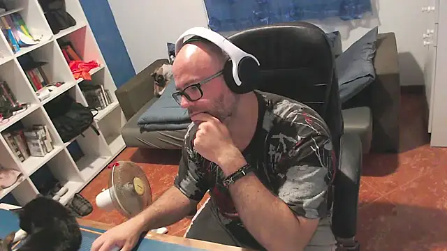 ravingr4d4 online show from May 2026 10:04:02 PM